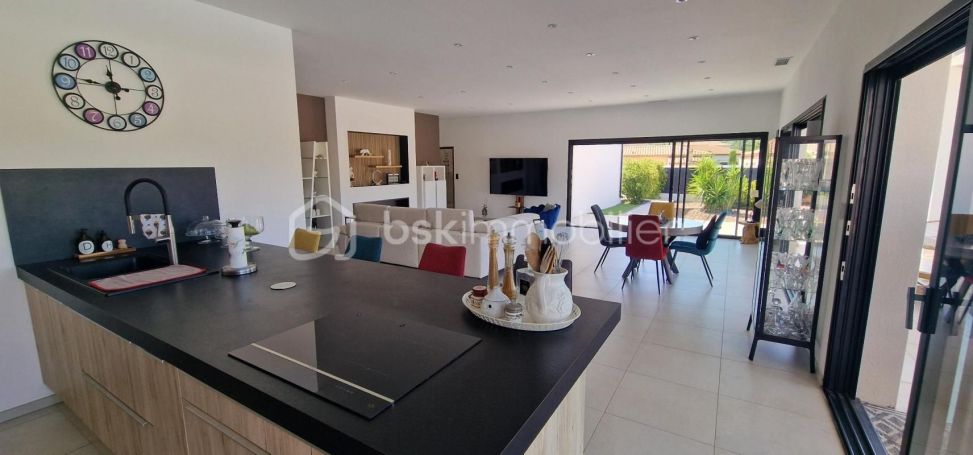 A vendre MAISON  5 PIECES 213 M2  CESSENON SUR ORB