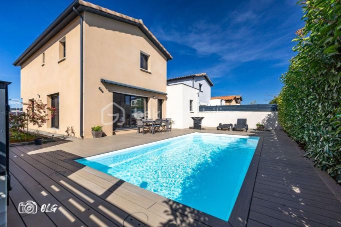 A louer MAISON  CONTEMPORAINE BORD DE MER LANSARGUES