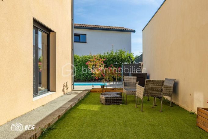 A louer MAISON  CONTEMPORAINE BORD DE MER LANSARGUES