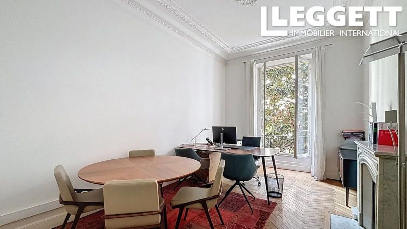 A louer APPARTEMENT T5 134 M2 BORD DE MER NICE