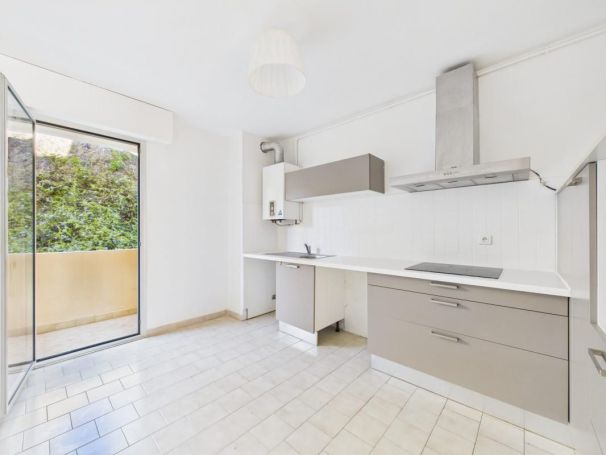 A louer APPARTEMENT T3 77 M2 TERRASSE VUE MER AJACCIO