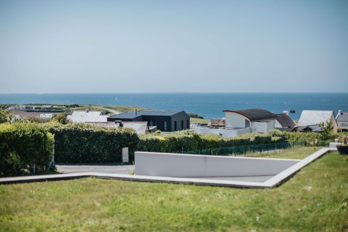 A vendre Belle PROPRIETE contemporaine 7 PIECES 228 M²  vue mer ET PROCHE PLAGE PLOUARZEL