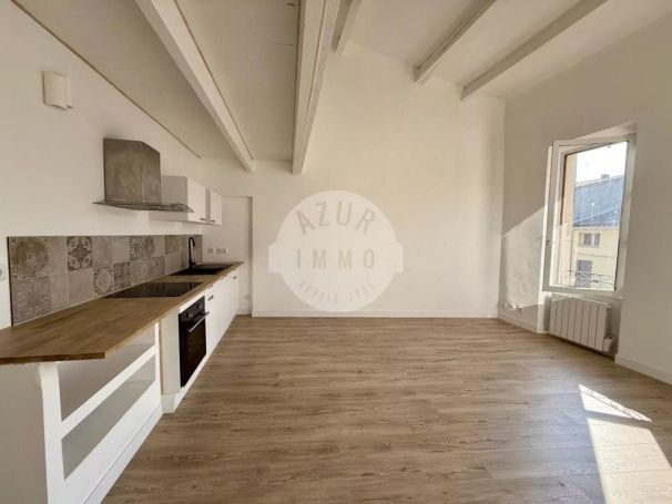 A louer APPARTEMENT DUPLEX NEUF T3 69 M2  SAINT ZACHARIE