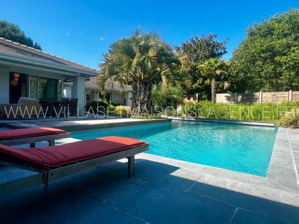 A vendre Superbe villa d'architecte 8 pieces 202 m² BORD DE MER Biganos