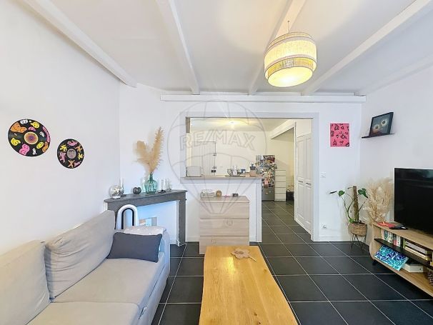 A louer APPARTEMENT T2 49 M2  NIMES