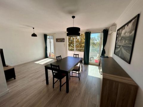 A louer APPARTEMENT T3 65 M2 BORD DE MER SAINT RAPHAEL