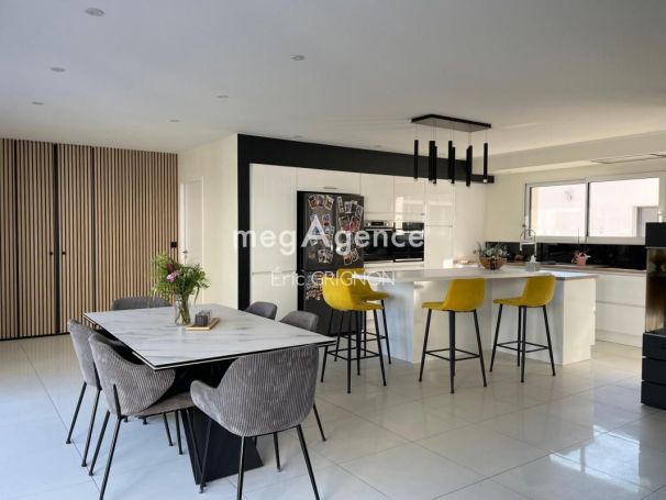 A louer MAISON  CONTEMPORAINE BORD DE MER TALMONT SAINT HILAIRE
