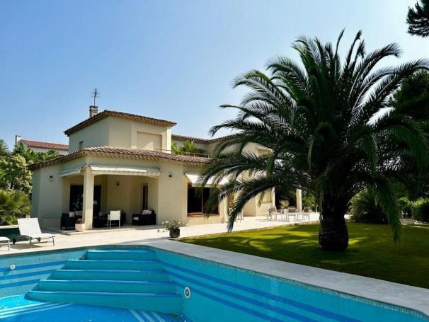 A vendre MAISON  241 M2 VUE MER NICE