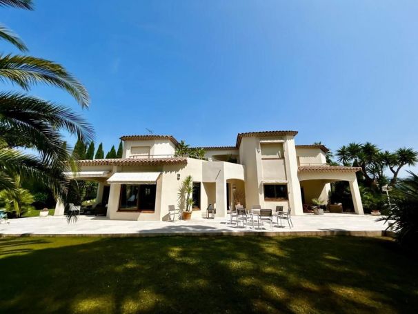 A vendre MAISON  241 M2 VUE MER NICE