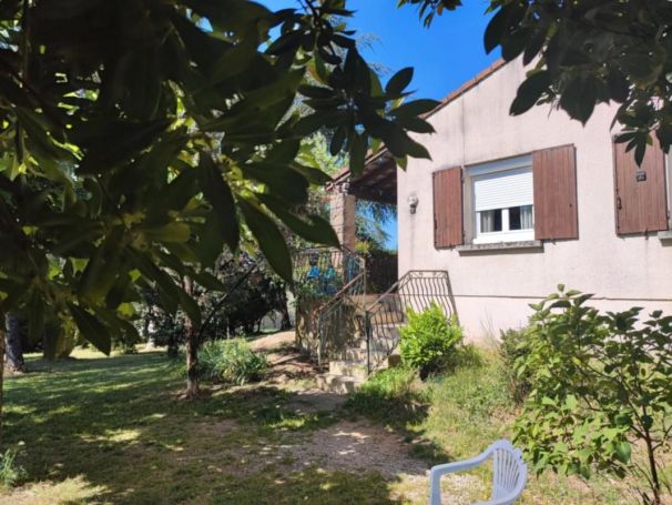 A louer MAISON  5 PIECES 120 M2  SAINT MICHEL D EUZET