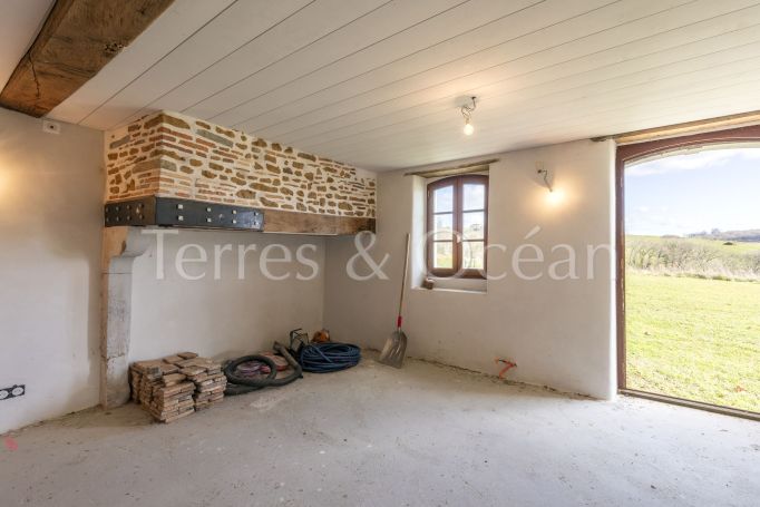 A vendre MAISON  8 PIECES 300 M2  SALIES DE BEARN campagnes