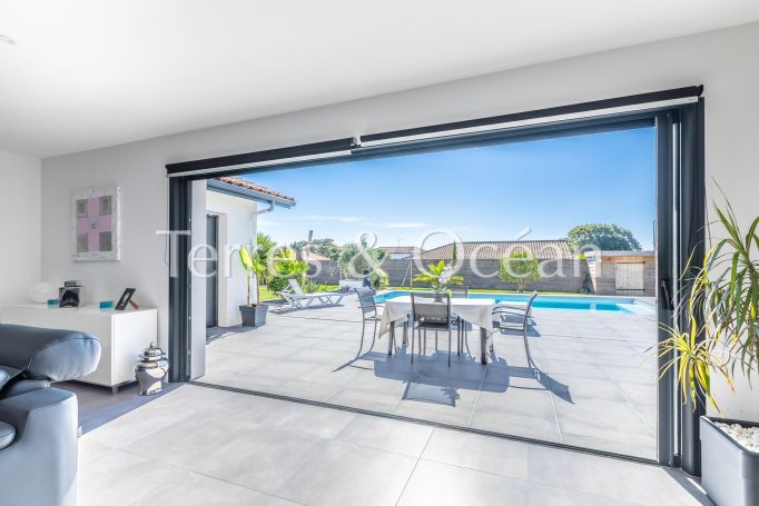 A louer MAISON  6 PIECES 134 M2  PEYREHORADE