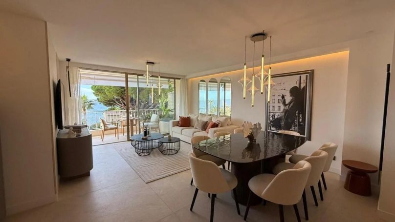 A louer APPARTEMENT T4 101 M2 TERRASSE PIEDS DANS L'EAU CANNES