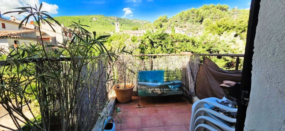 A louer MAISON  DE MAîTRE  CUGES LES PINS