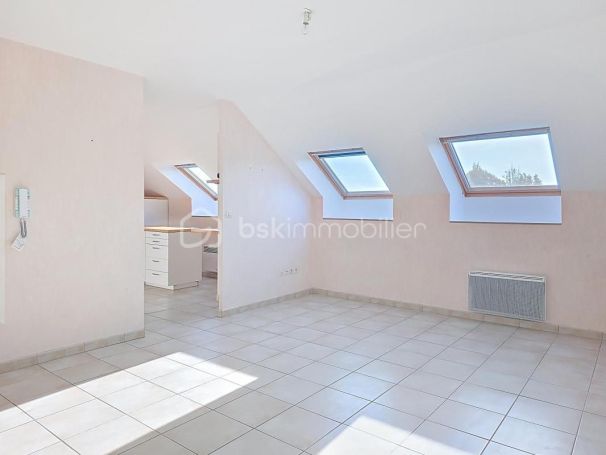 A louer APPARTEMENT T3 69 M2  VENDIN LE VIEIL