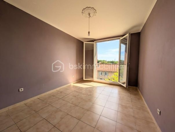 A louer APPARTEMENT T3 71 M2  SALON DE PROVENCE