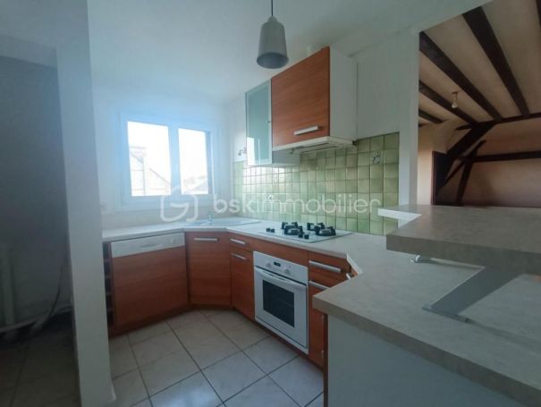 A louer APPARTEMENT DUPLEX T4 86 M2  LISIEUX