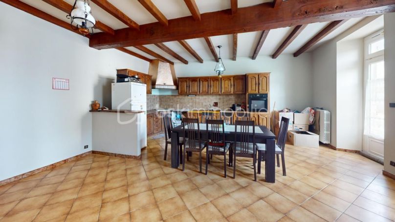 A louer LONGèRE  8 PIECES 180 M2  JARNAC CHAMPAGNE