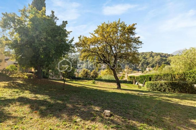 A louer MAISON  5 PIECES 167 M2  LA COLLE SUR LOUP