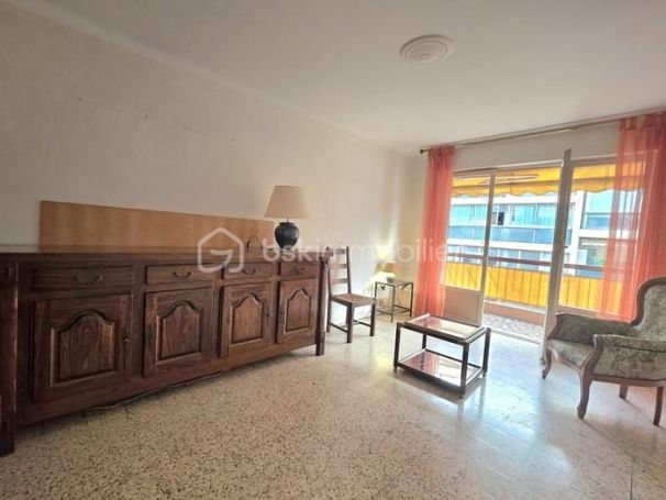 A louer APPARTEMENT T3 56 M2 TERRASSE BORD DE MER SAINT LAURENT DU VAR