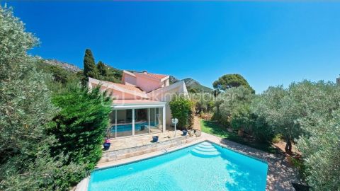 A louer MAISON  D'ARCHITECTE BORD DE MER TOULON