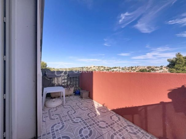 A louer APPARTEMENT T3 77 M2  BEZIERS