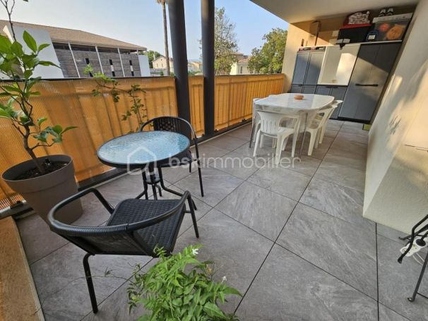 A louer APPARTEMENT T4 70 M2 TERRASSE  LE MUY