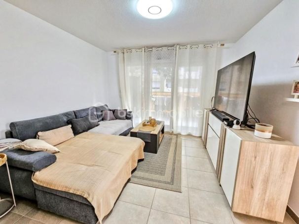 A louer APPARTEMENT T4 70 M2 TERRASSE  LE MUY