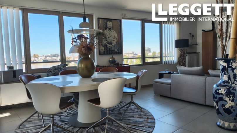 A louer APPARTEMENT NEUF T5 90 M2  BORDEAUX