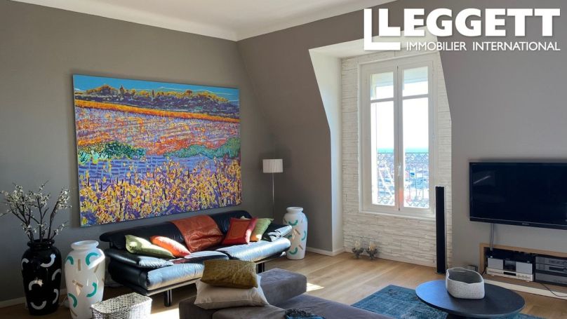 A louer APPARTEMENT T3 83 M2 VUE MER NICE