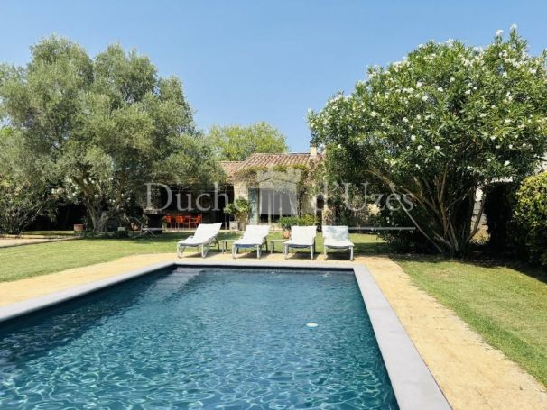 A louer MAISON  DE MAîTRE  UZES