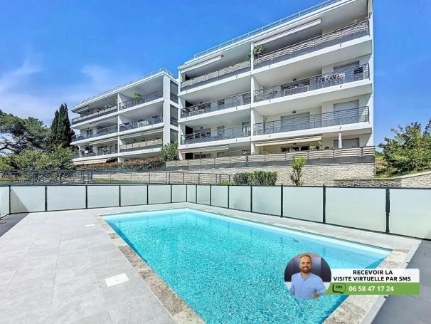 A louer APPARTEMENT T3 63 M2 TERRASSE BORD DE MER VALLAURIS