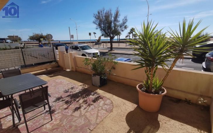 A louer APPARTEMENT DE PRESTIGE T3 54 M2 TERRASSE PIEDS DANS L'EAU VALRAS PLAGE
