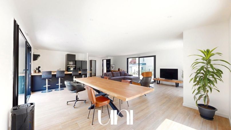 A vendre MAISON  CONTEMPORAINE  EVRECY