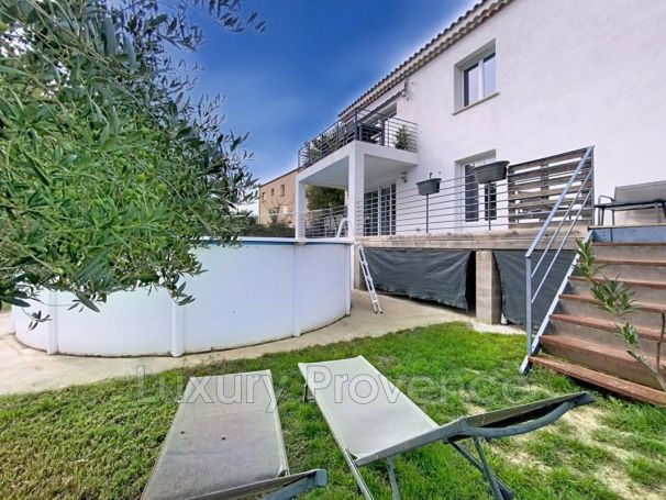 A louer APPARTEMENT T3 76 M2 TERRASSE  GARDANNE