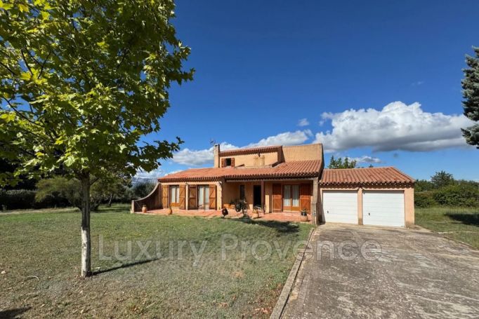 A louer MAISON  6 PIECES 184 M2  TRETS