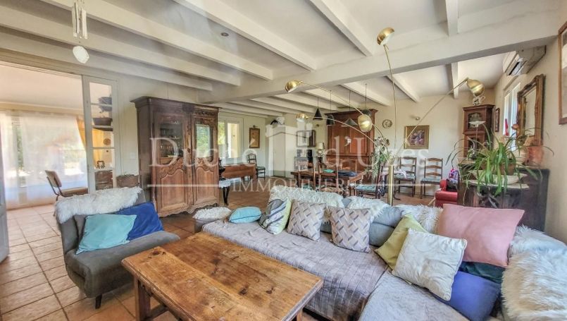 A louer MAISON  7 PIECES 172 M2  UZES