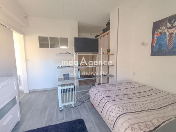 A louer APPARTEMENT T2 32 M2 VUE MER FREJUS