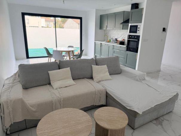 A vendre MAISON  4 PIECES 90 M2  OLONZAC