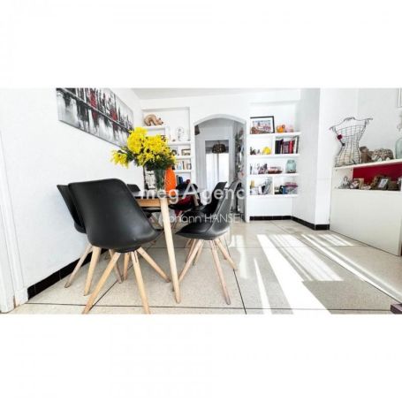 A louer APPARTEMENT T4 65 M2 TERRASSE BORD DE MER SAINTE MAXIME
