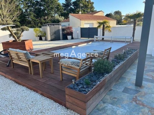 A louer MAISON  4 PIECES 76 M2  ANGLES