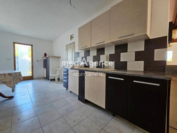 A louer MAISON  DE MAîTRE  SAINT JEAN D ANGELY