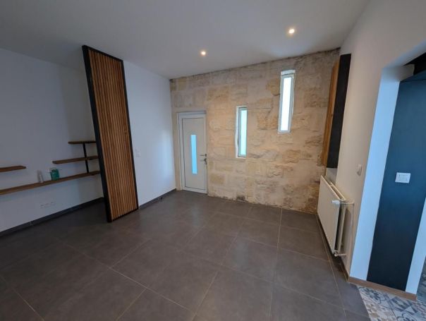 A louer APPARTEMENT T3 66 M2  BORDEAUX