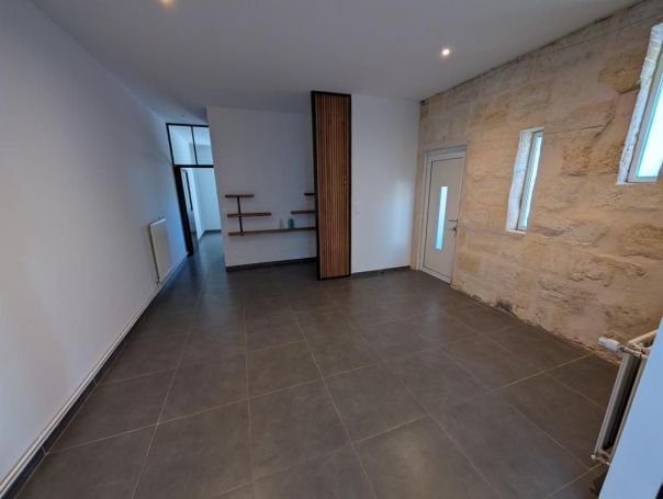 A louer APPARTEMENT T3 66 M2  BORDEAUX