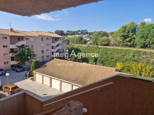 A louer APPARTEMENT T2 45 M2 BORD DE MER SANARY SUR MER
