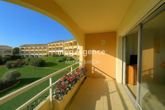 A louer APPARTEMENT T2 36 M2 BORD DE MER MOLIETS ET MAA