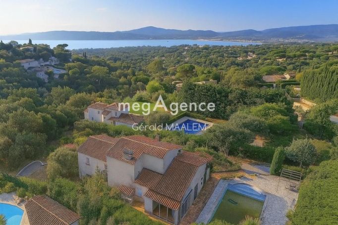 A louer MAISON  CONTEMPORAINE VUE MER GRIMAUD