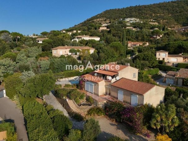 A louer MAISON  CONTEMPORAINE VUE MER GRIMAUD