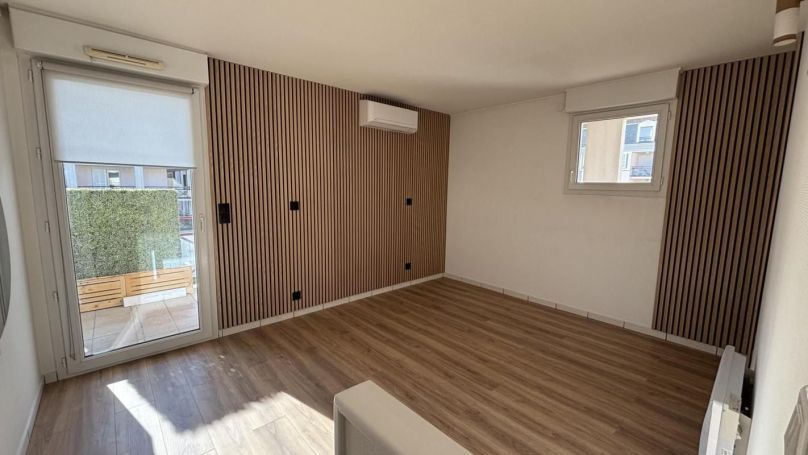 A louer APPARTEMENT T4 135 M2 TERRASSE  ROCHEFORT