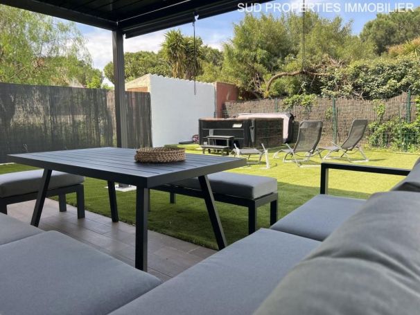 MAISON  6 PIECES 110 M2 BORD DE MER SAINT CYPRIEN PLAGE